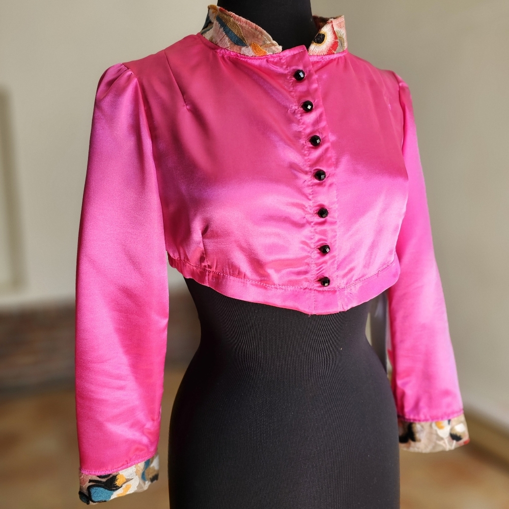 Spring button-up crop top - Picture 1 of 4